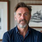 Portrett av designer Sven Eriksen